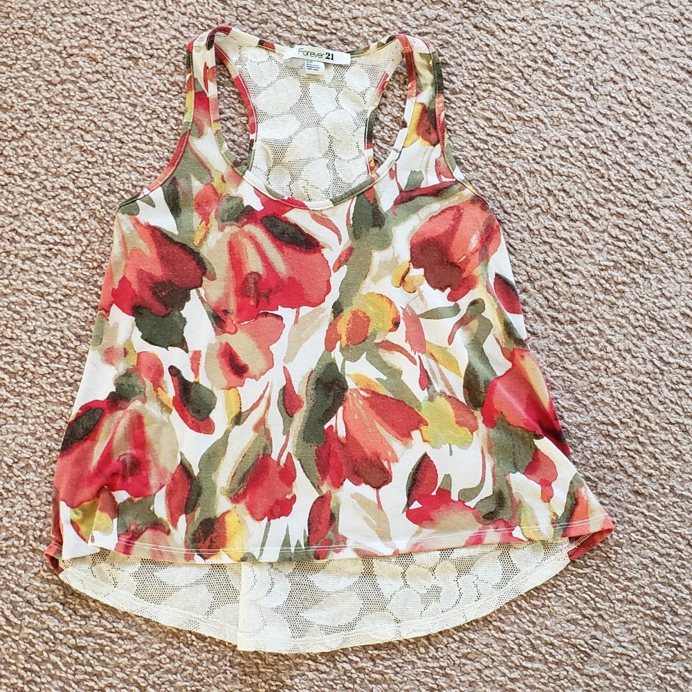 NWOT Pretty Lace Back Floral Flowers Tank Top
